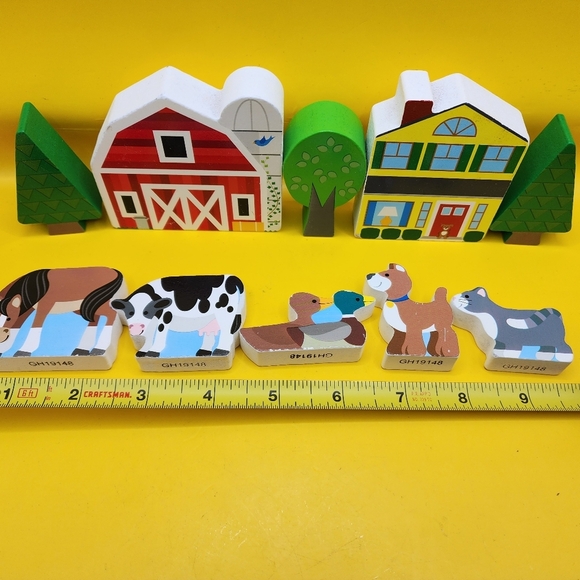 Melissa & Doug Wooden Town Farm House Cow Horse Duck Cat Dog - Picture 4 of 4